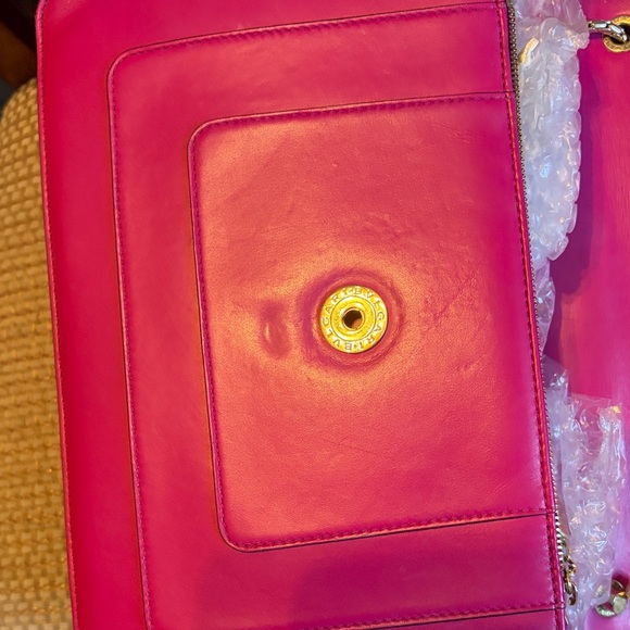 Bulgari Fuchsia Leather Shoulder Bag with Serpenti Head clasp - Picture 7 of 10